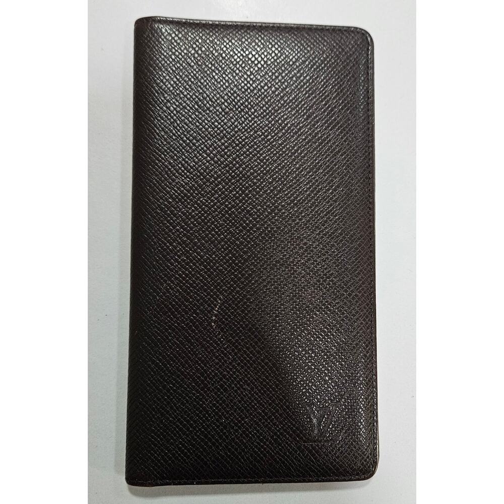 Louis Vuitton Taiga Brazza Long Wallet Brown Authentic Entrupy COA - Picture 4 of 13